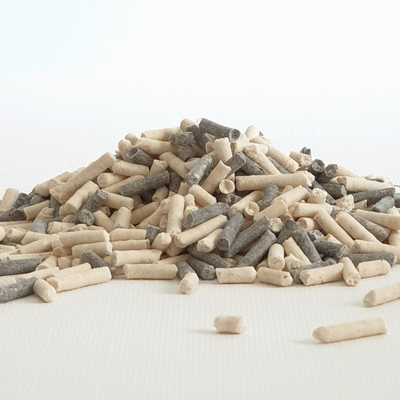 Pottycats natural cat litter in Original soya/tofu mix with Charcoal